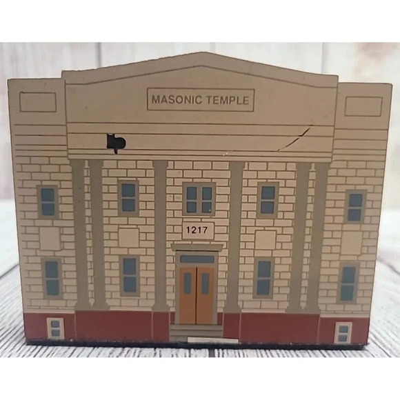 Vintage The Cat's Meow Village Series XII Wooden Masonic Temple Shelf Decor 5" - Picture 1 of 7